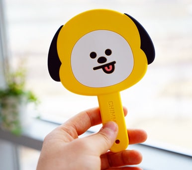 BT21-CHIMMY-HANDHELD-MIRROR